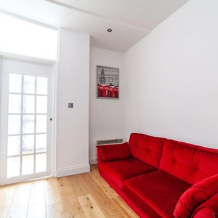 Spacious Retreat 2-Bed In Popular Camden Town Londen Buitenkant foto
