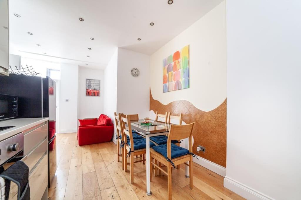Spacious Retreat 2-Bed In Popular Camden Town Londen Buitenkant foto